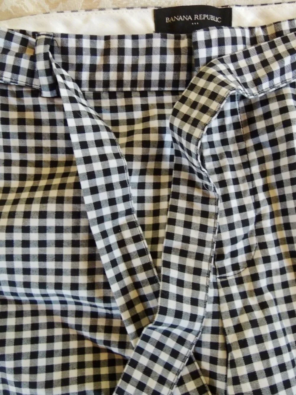 Banana Republic Black & White Gingham Stretch Cotton Tie Shorts 10